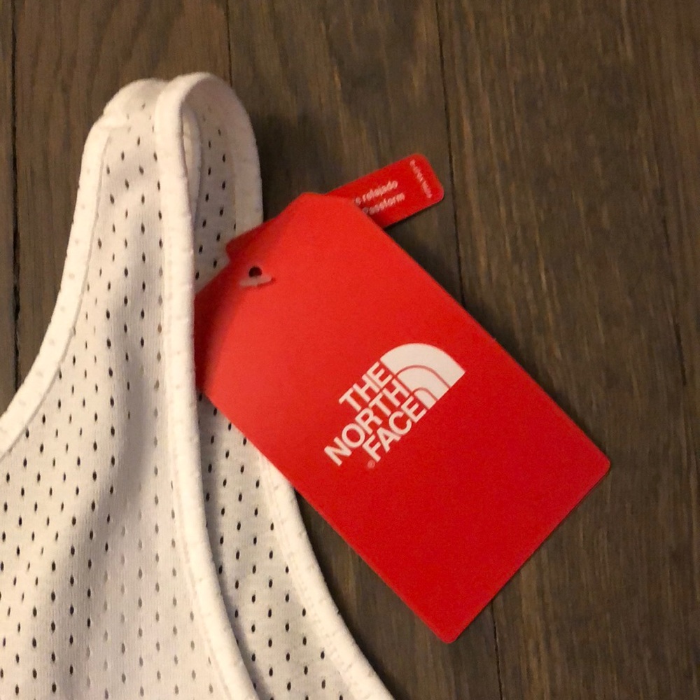 North Face NWT mesh tank top😍🔥🎉💃🧘♀️🧗♀️ - Picture 5 of 10